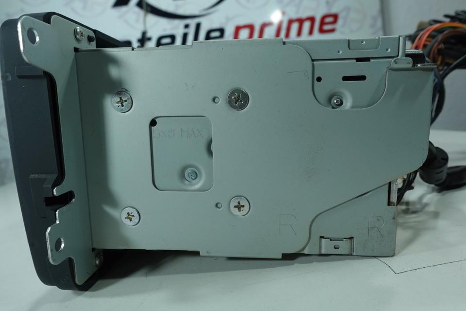 VW Golf 6 Clarion Navigationssystem Radio Touchscreen N15 – Bild 4