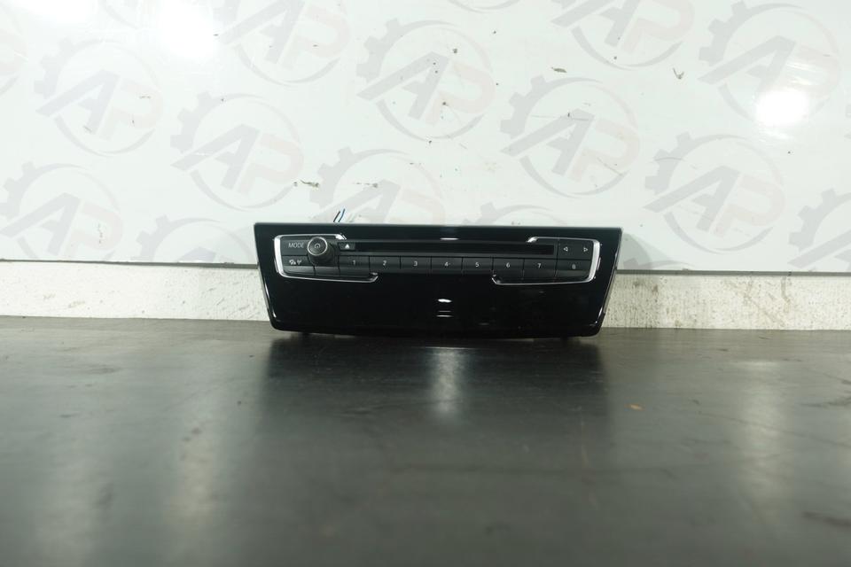 BMW 2er F45 F46 Radio Bedienteil 9363535 mit Blende schwarz M30 – Bild 2
