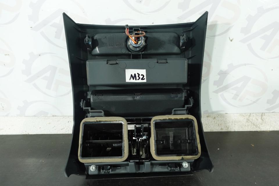 BMW 5er F10 Mittelkonsole hinten Lüftungsdüsen Ablage schwarz M32 – Bild 3