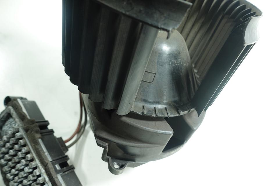BMW GebläsemotorF40 F44 F45 F46 X1 F48 X2 F39 Innenraumlüfter N11 – Bild 3