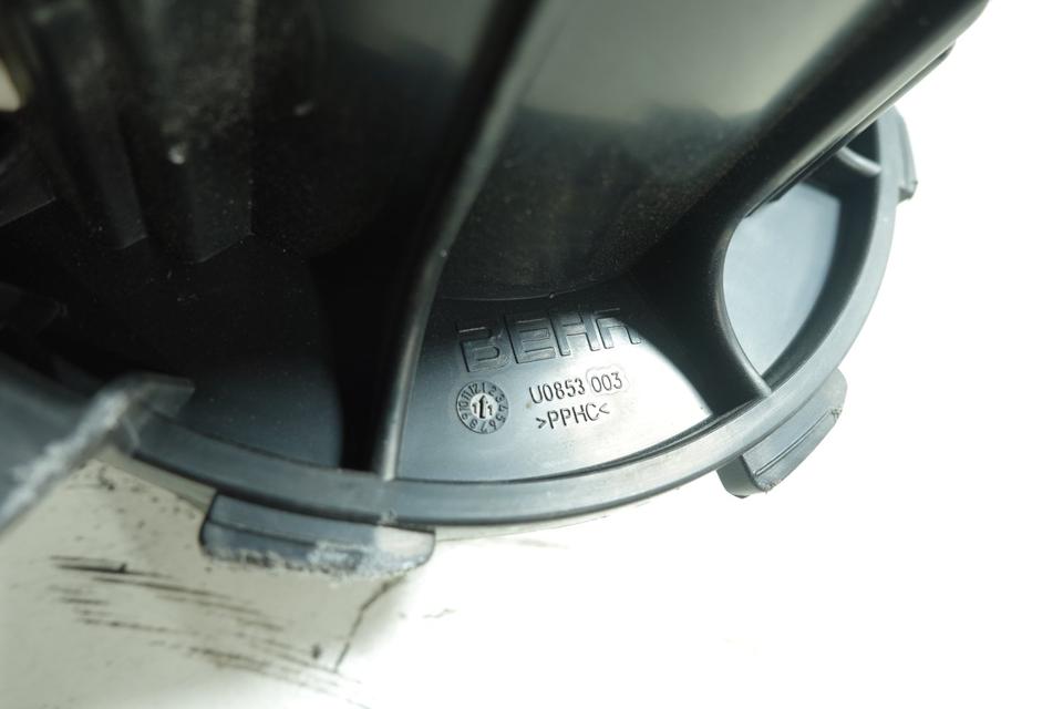 Audi A4 B8 A5 8T Q5 8RGebläsemotor Innenraumlüfter mit Regler N22 – Bild 6