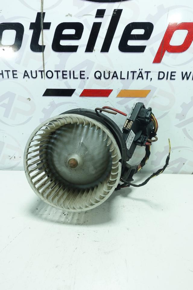 C-Klasse C180 W204 S204 Gebläsemotor Innenraumlüfter N18 – Bild 2