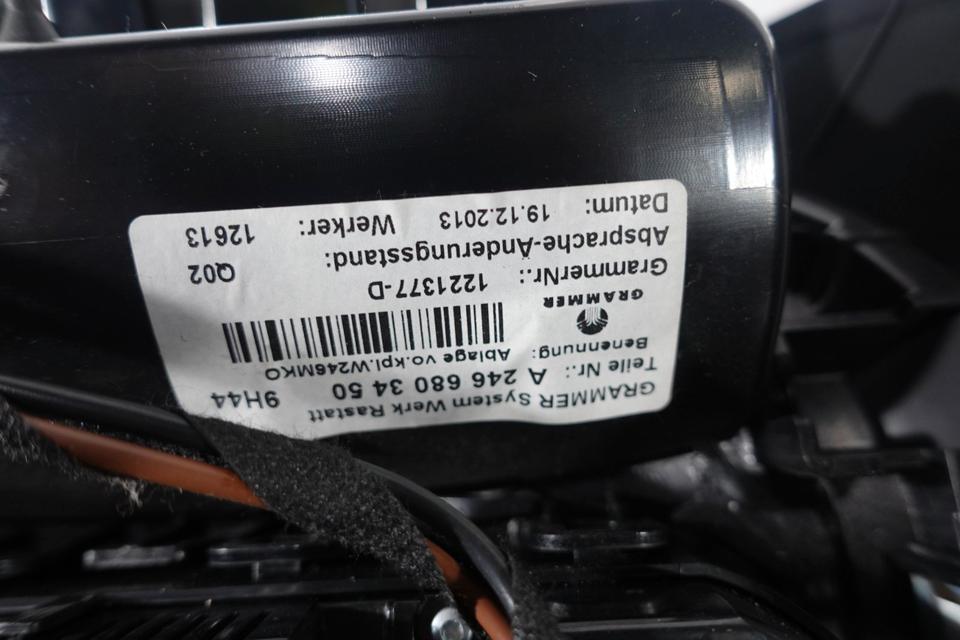 Mercedes BKlass W246 Mittelkonsole Ablagefach Klimabedienteil M43 – Bild 4