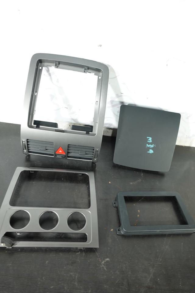 VW Touran 1T Radioblende Lüftungsdüsen Verkleidung 2006 M39 – Bild 2