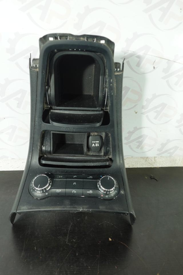 Mercedes B-Klasse W246 Mittelkonsole Klimabedienteil M41e M41 – Bild 3
