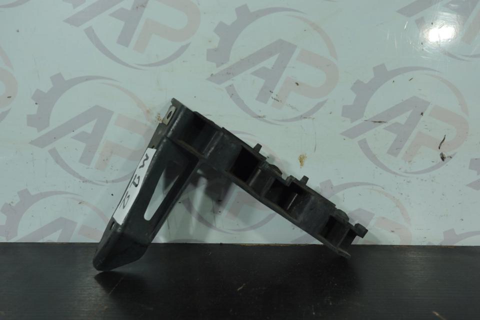 Audi TT 8J Stoßstangenhalter Führung links 8J0 807 453 M22 – Bild 3