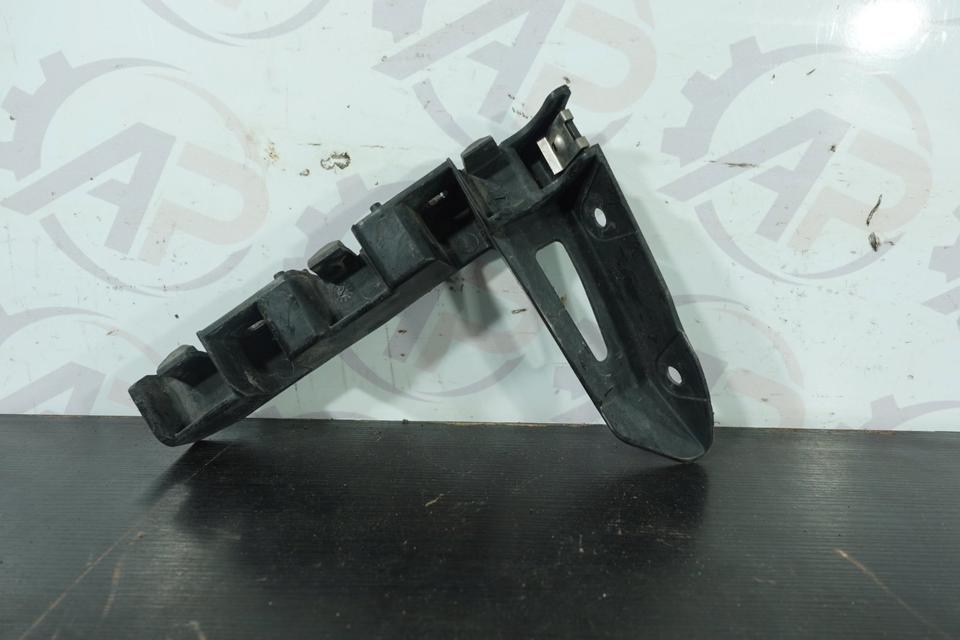 Audi TT 8J Stoßstangenhalter Führung links 8J0 807 453 M22 – Bild 4
