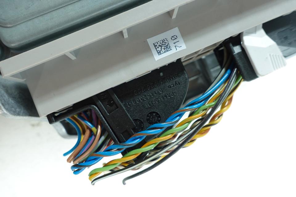 BMW 1er E87 Airbagsteuergerät Bosch 65779166057 M31 – Bild 5