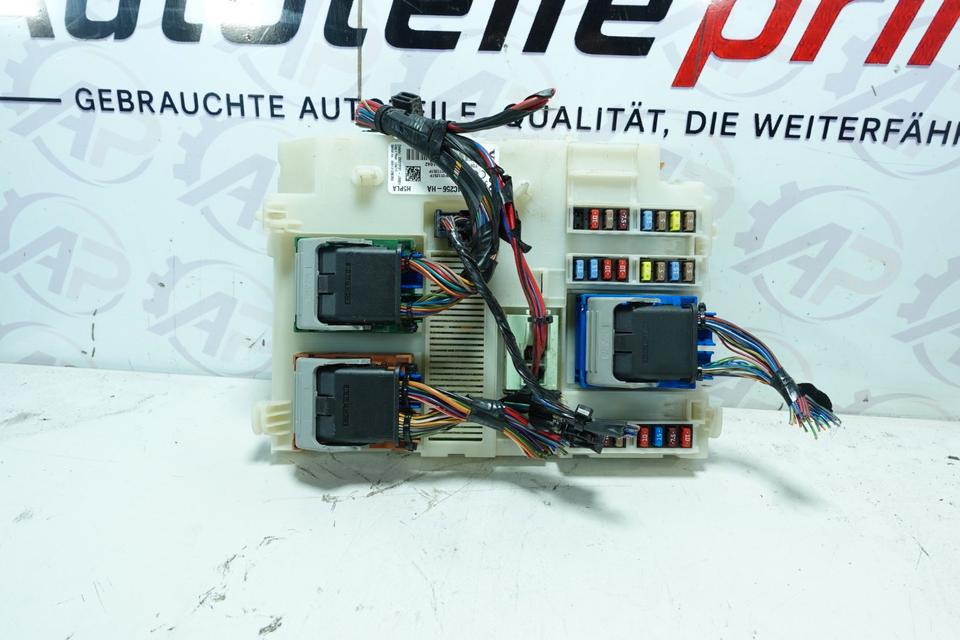 Volvo V60 I FW CEM Zentralelektrik 31327995 AA M35 – Bild 3