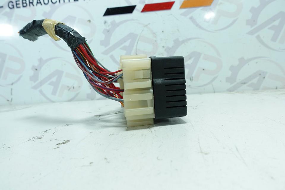 Volvo V60 I FW Steckverbinder Verteilerbox Kabelreste M35 – Bild 2