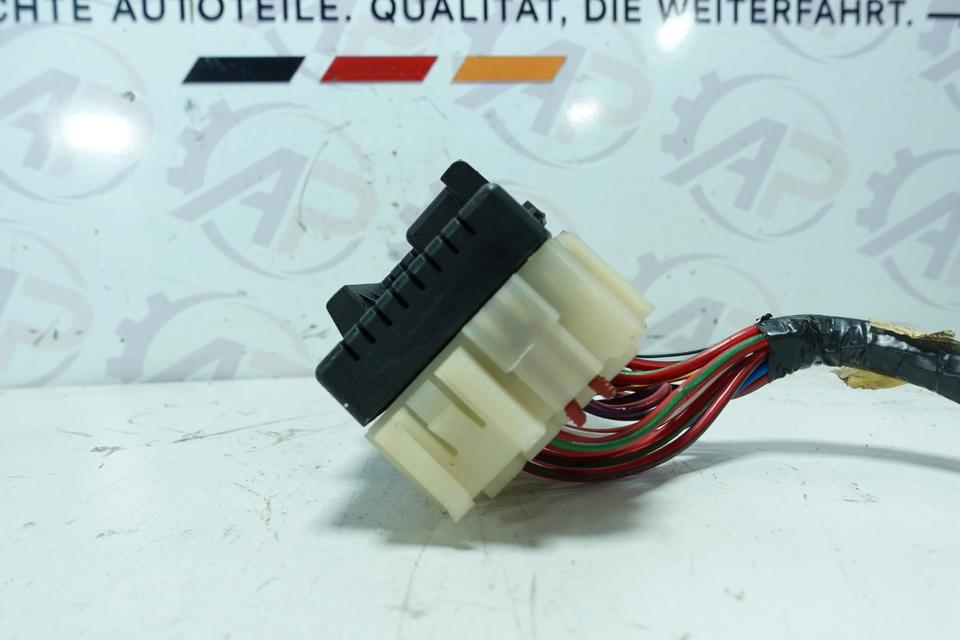 Volvo V60 I FW Steckverbinder Verteilerbox Kabelreste M35 – Bild 4