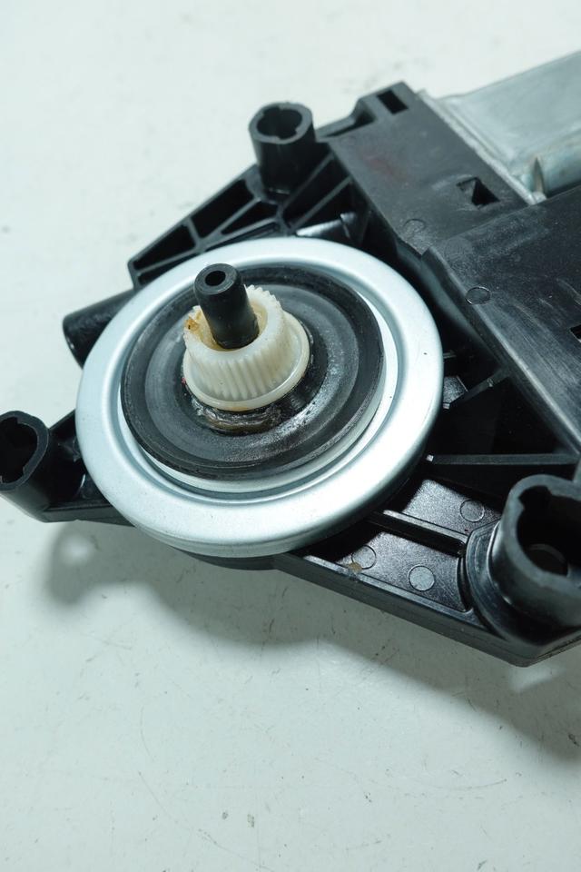 Volvo V60 I FW Fensterhebermotor 966268-103 M35 – Bild 7