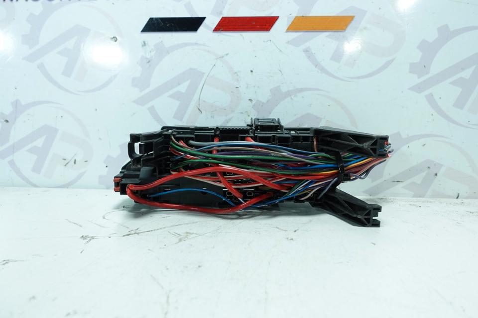 Volvo V60 I FW Sicherungskasten Kabelanschlüsse M35 – Bild 2