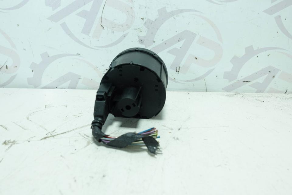 VW Touran 1T Lichtschalter mit Nebellichtfunktion M04 – Bild 2