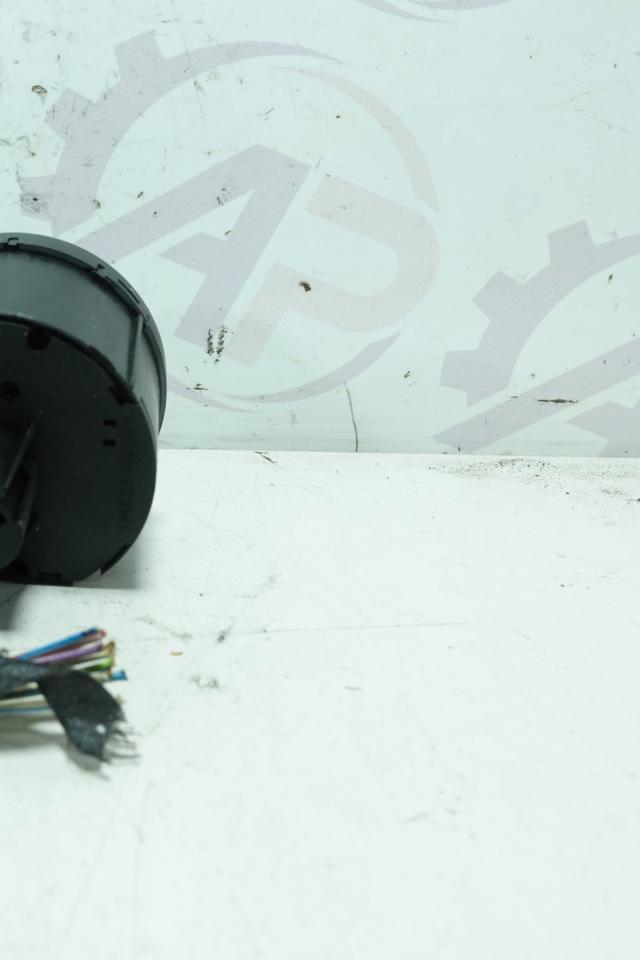 VW Touran 1T Lichtschalter mit Nebellichtfunktion M04 – Bild 3
