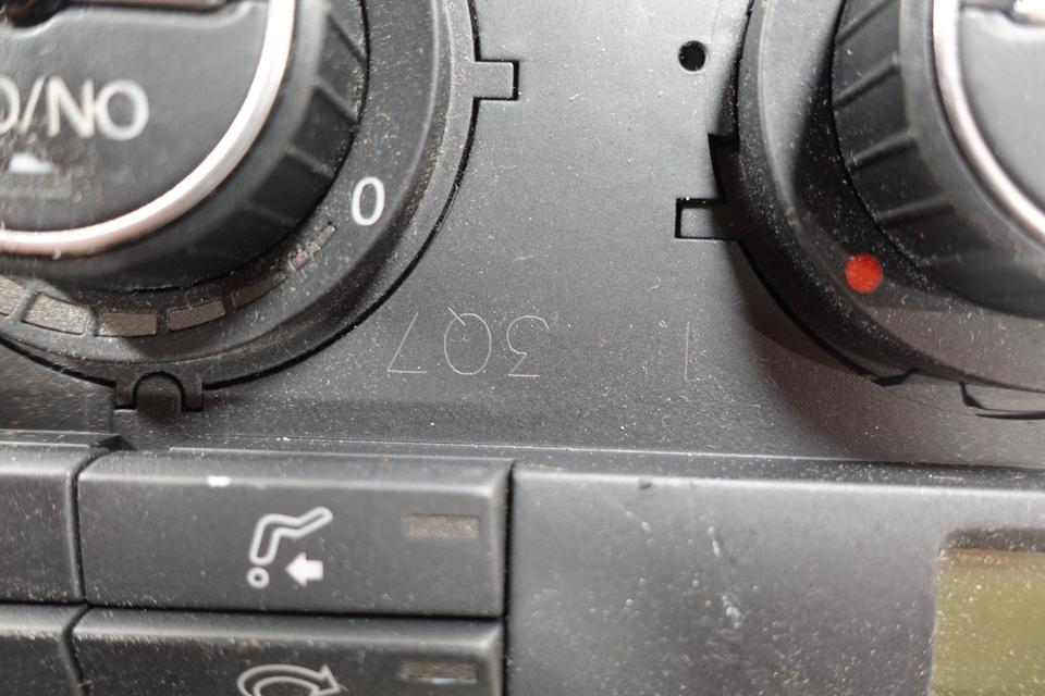 VW Touran 1T Climatronic Klimabedienteil AUTO DUAL M04Climatronic M04 – Bild 6