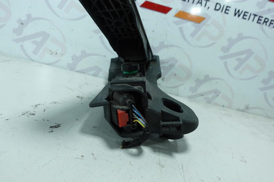 VW Touran 1T Gaspedal 1T2723503G elektronisch M04 – Bild 5