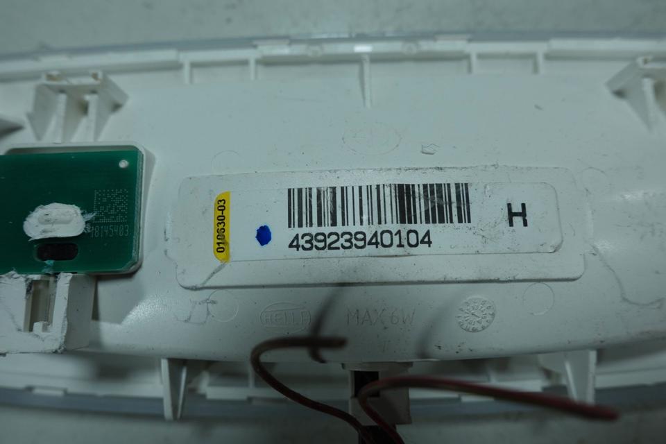 BMW 1er F20 Innenraumleuchte Hella 43923940104 M01 – Bild 3