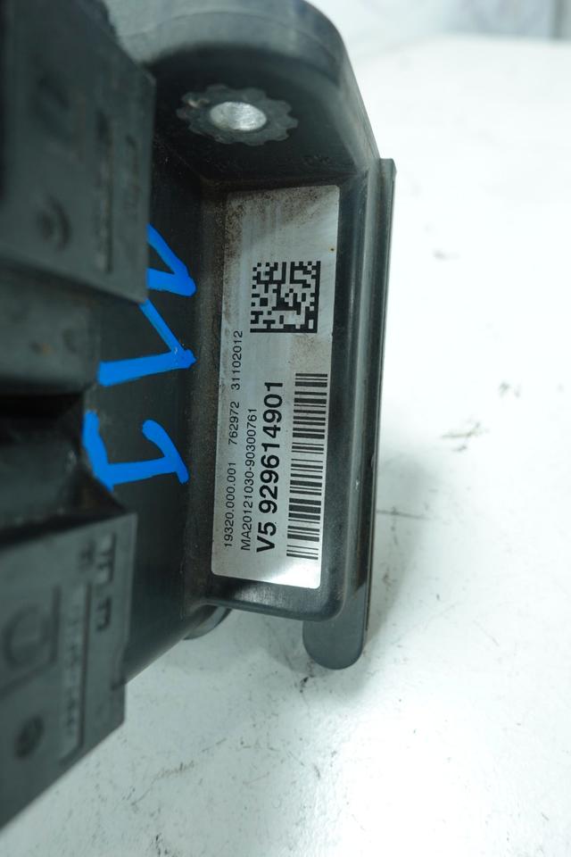 BMW 1er F20 Stromverteiler Fremdstartstützpunkt 9296149 M01 – Bild 4