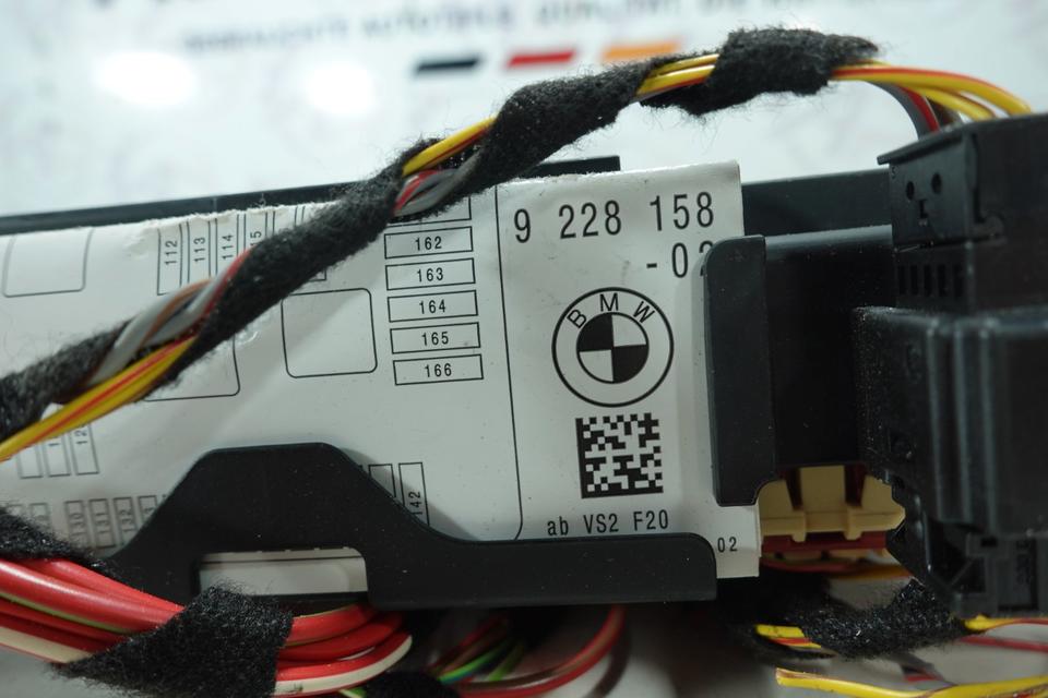 BMW 1er F20 Sicherungskasten 92611103 M01 – Bild 9