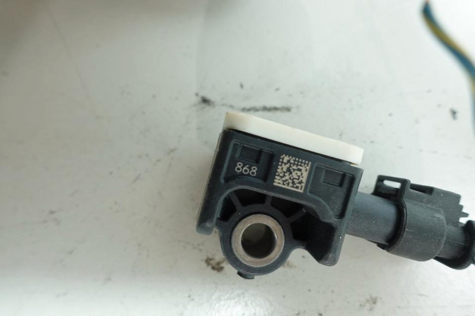 BMW 1er F20 Aufprallsensoren 9234989 2 Stück M01 – Bild 4